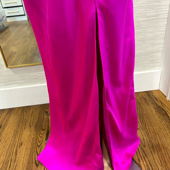 The Sei Gown - Picture 6 of 6